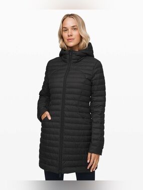 Lululemon Pack it Down Removable Hood Long Puffer Coat - Women size 6. Black.